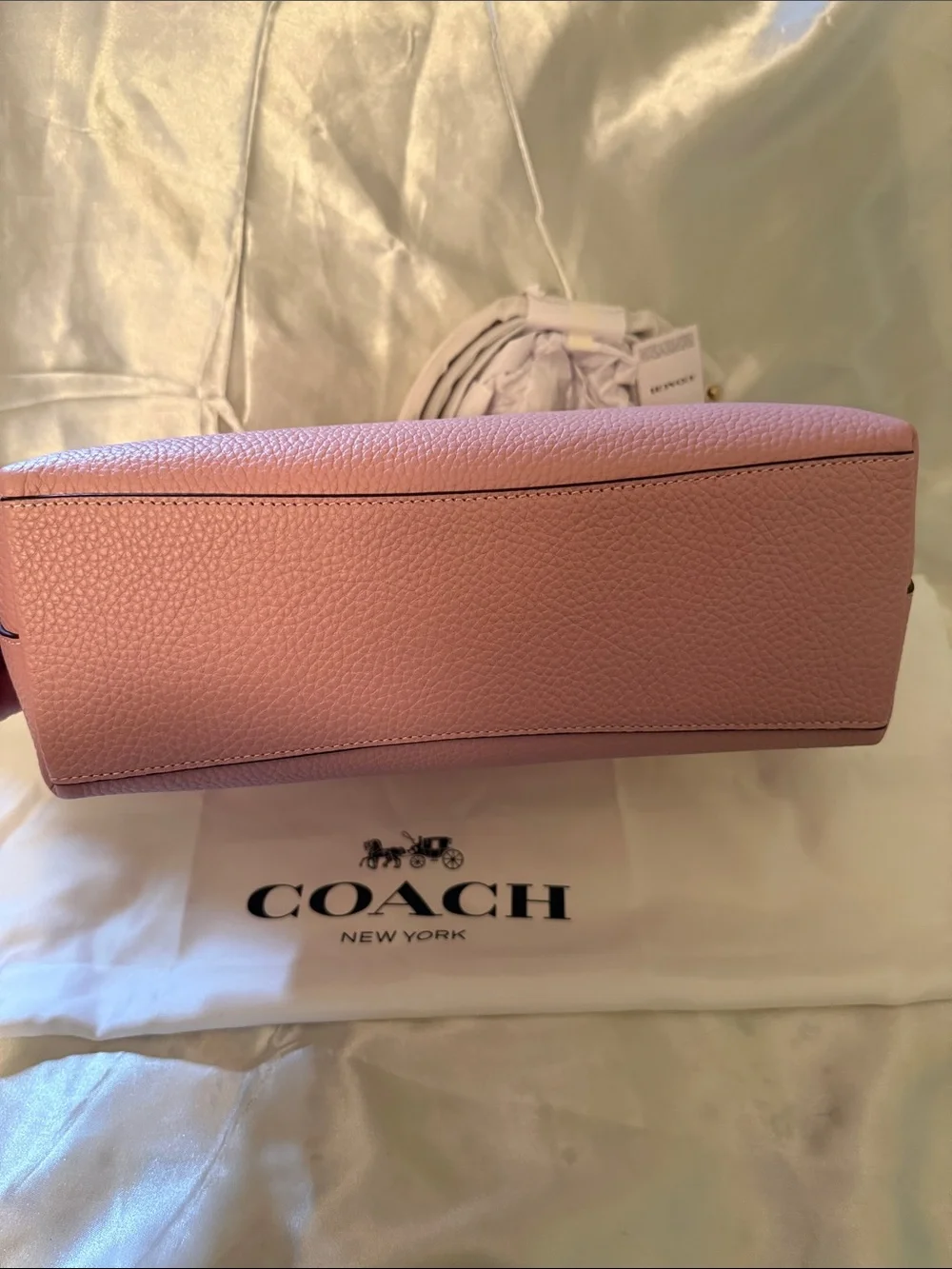 🌸Coach NWT Laurel Carnation Pink Pebbled Leather Shoulder Bag with Gold Hardware